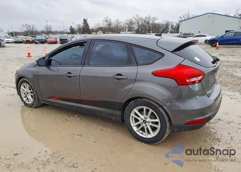 2015 Ford Focus Se z USA, uszkodzony, nr VIN 1FADP3K21FL245383